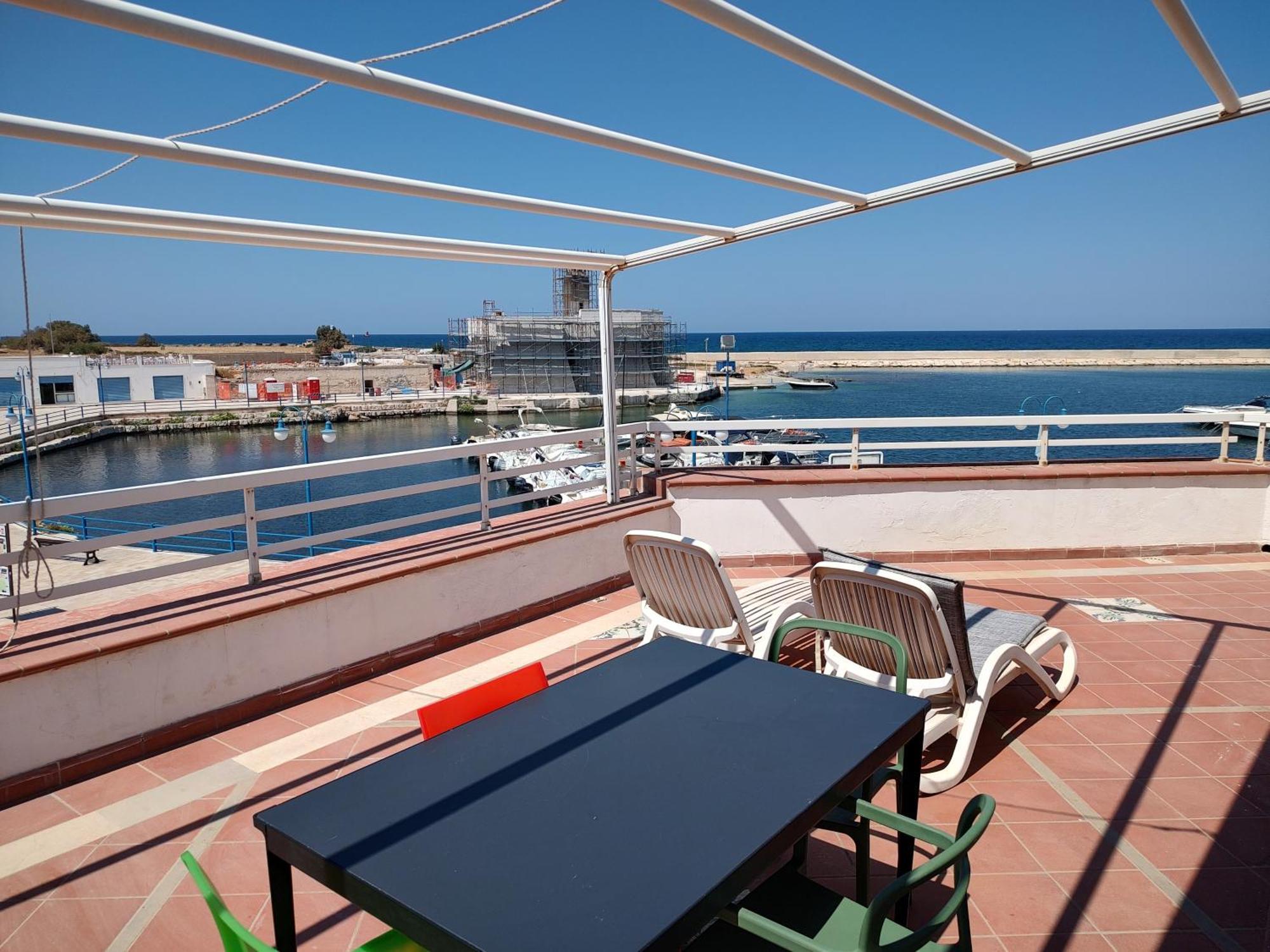 Fronte Del Mare - Seafront Terrace Villa Villanova di Ostuni Ngoại thất bức ảnh